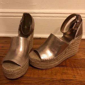 Brand new never worn Marc Fisher espadrilles!